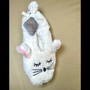 🆕 Love at first sight bunny rabbit slippers